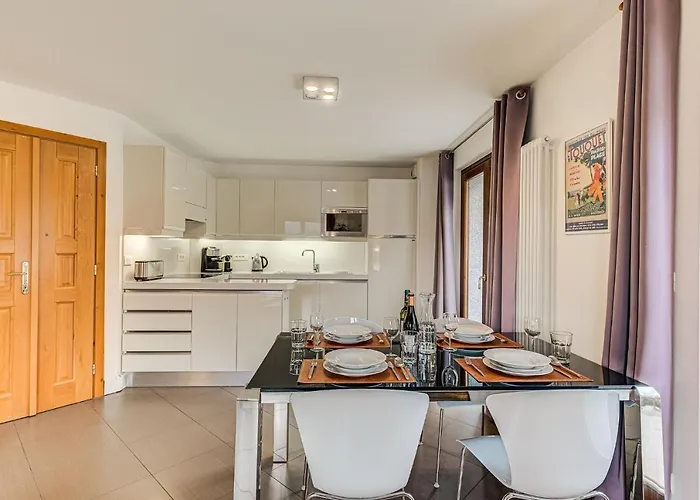 Apartment Alpes IV - Alpes Travel - Central Chamonix